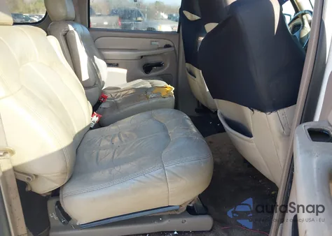 2001 Chevrolet Suburban 1500 Lt z USA, uszkodzony, nr VIN 3GNEC16T91G238311